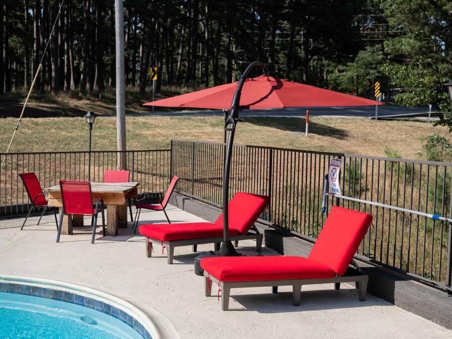Stonegate Lodge 2 Queen Beds Wifi 50In Roku Tv Salt Water Pool Room #105 Юрика Спрингс Экстерьер фото